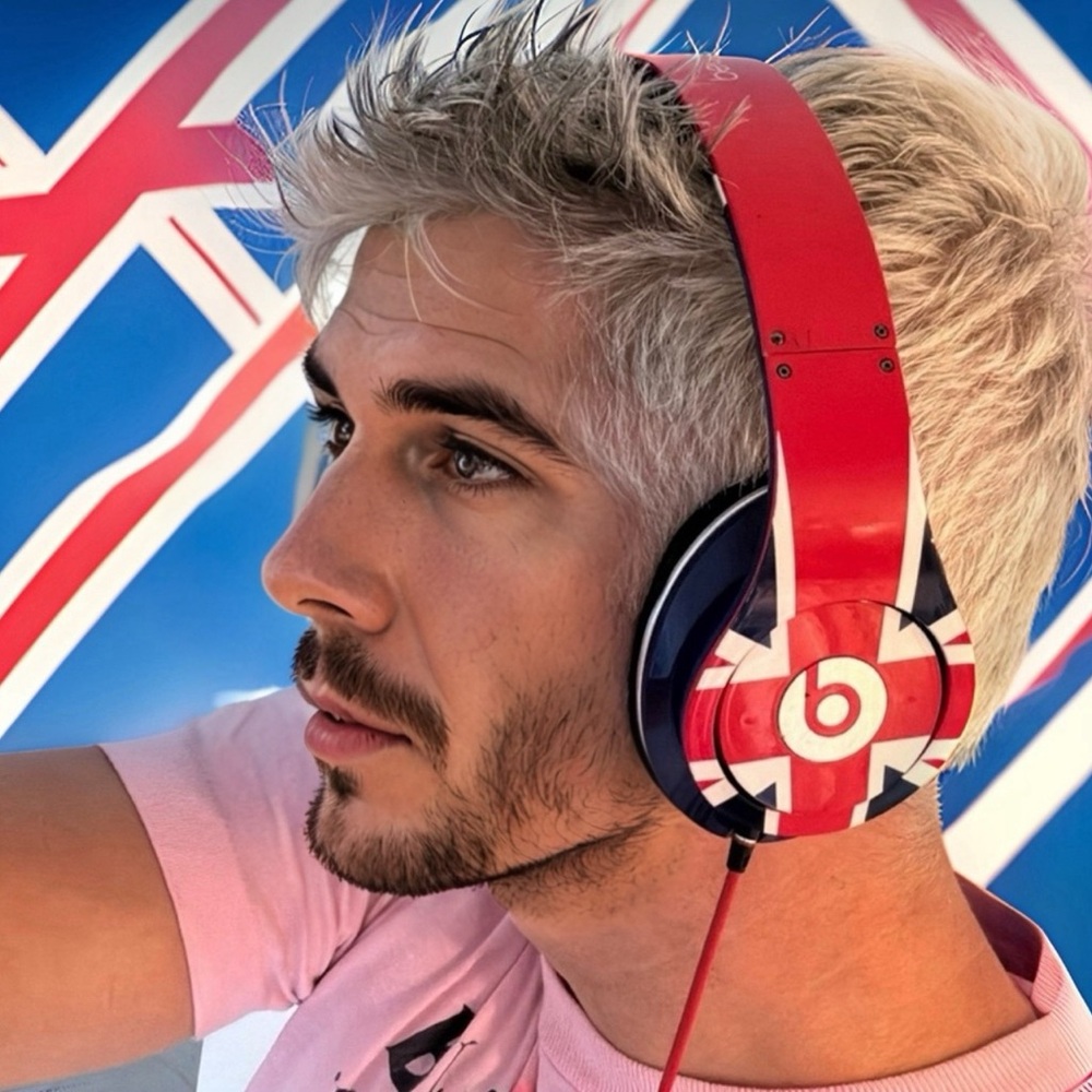 Beats by Dr Dre - extremely rare Union Jack British Flag version - awesome